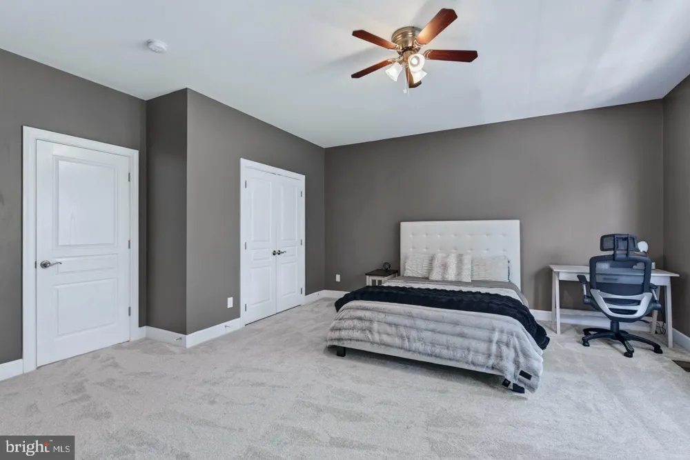 20283 CENTER BROOK SQUARE Sterling, VA 20165