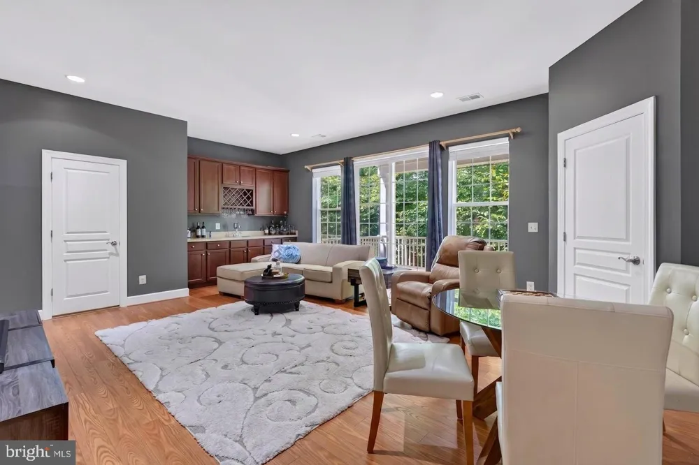 20283 CENTER BROOK SQUARE Sterling, VA 20165