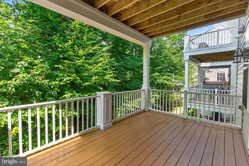 20283 CENTER BROOK SQUARE Sterling, VA 20165