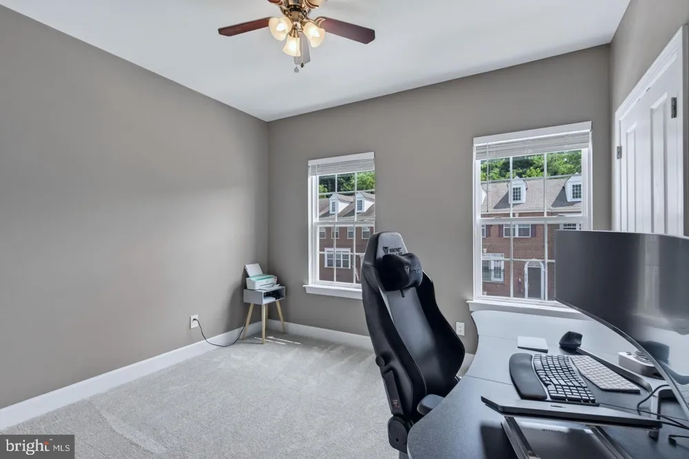 20283 CENTER BROOK SQUARE Sterling, VA 20165