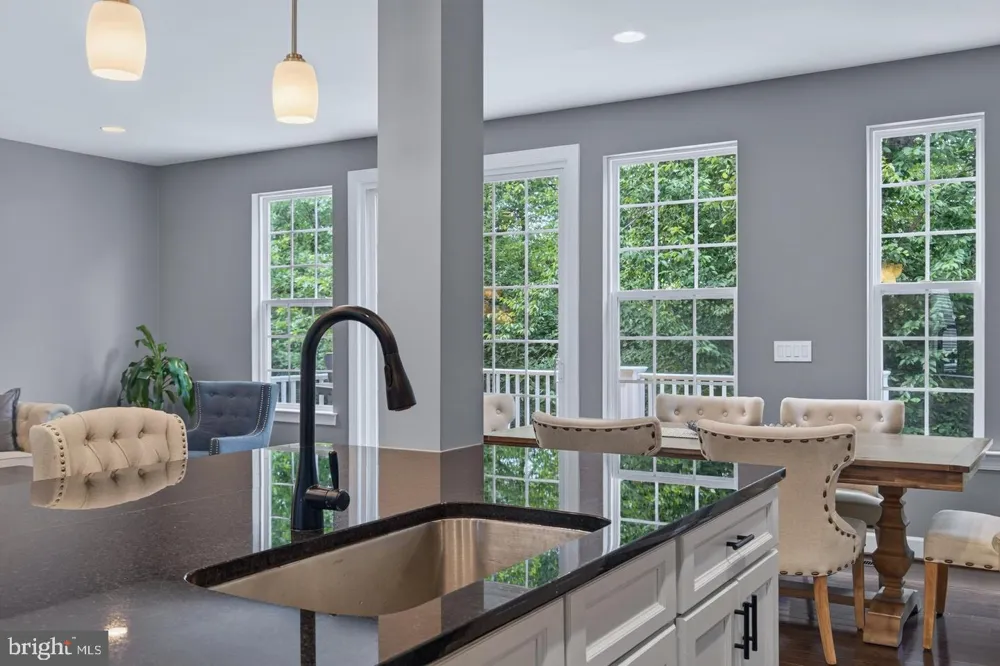 20283 CENTER BROOK SQUARE Sterling, VA 20165