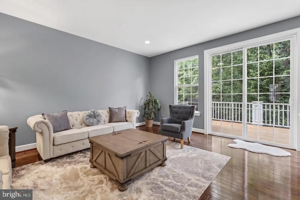 20283 CENTER BROOK SQUARE Sterling, VA 20165