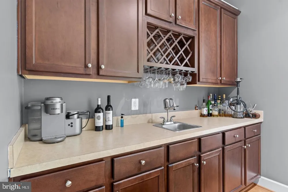 20283 CENTER BROOK SQUARE Sterling, VA 20165