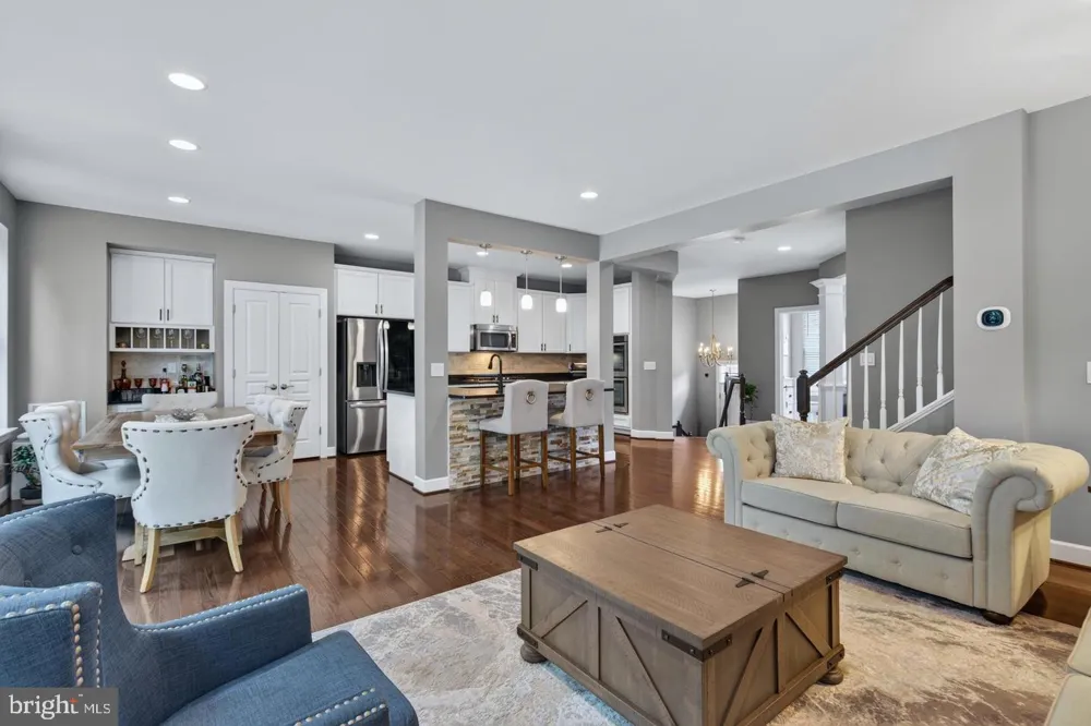20283 CENTER BROOK SQUARE Sterling, VA 20165