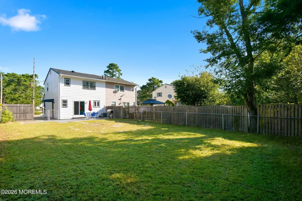 814 Maple Street Lakehurst, NJ 08733
