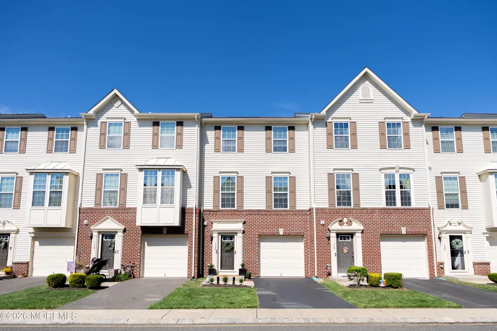 132 Kyle Drive Tinton Falls, NJ 07712