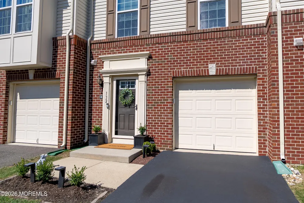 132 Kyle Drive Tinton Falls, NJ 07712