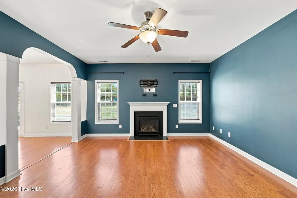 1105 Whitney Drive Aberdeen, NC 28315