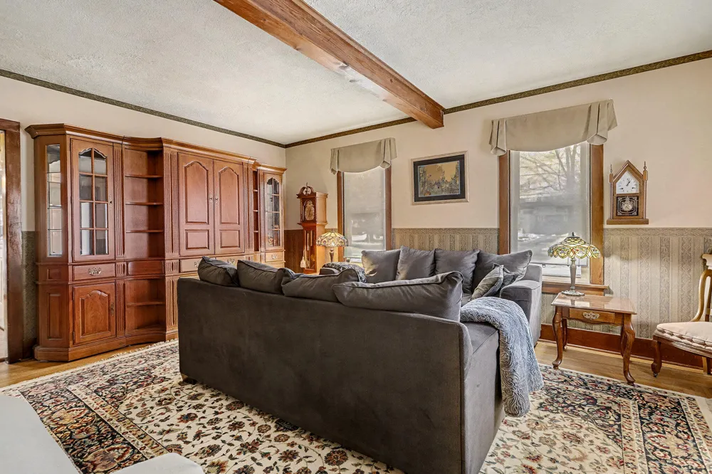 8804 Gull Road Richland Village, MI 49083