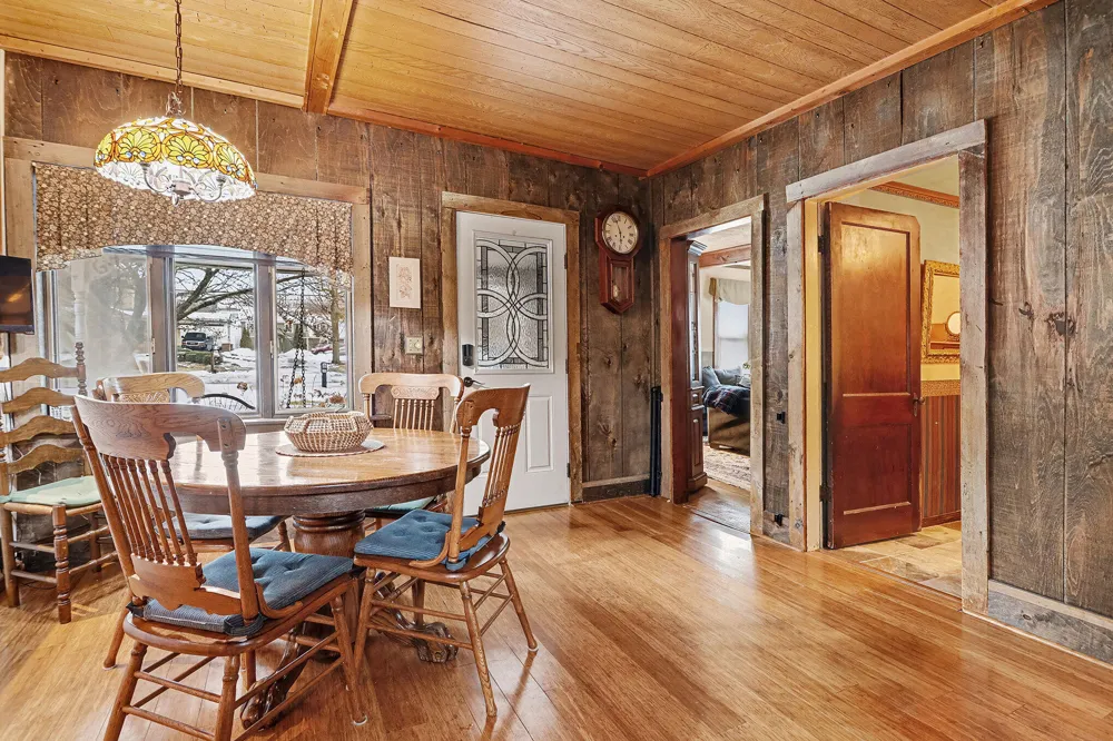 8804 Gull Road Richland Village, MI 49083