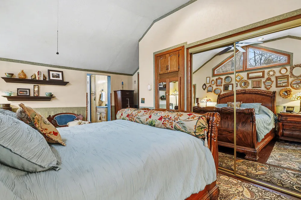 8804 Gull Road Richland Village, MI 49083