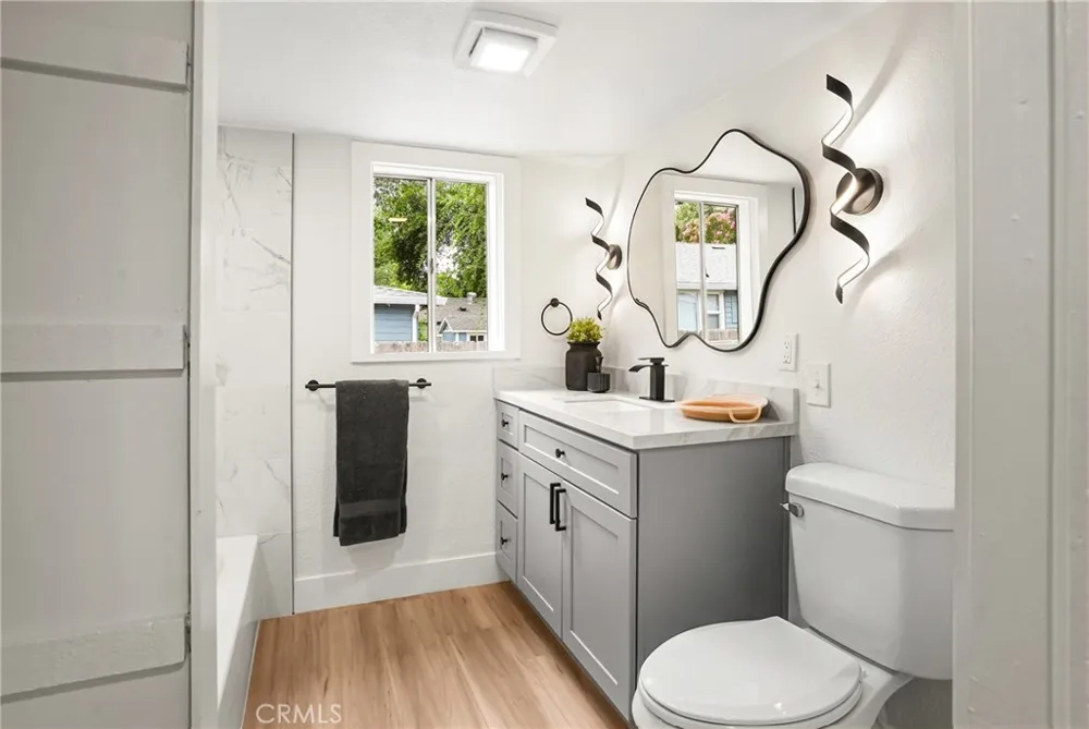 1406 W 7th Chico, CA 95928
