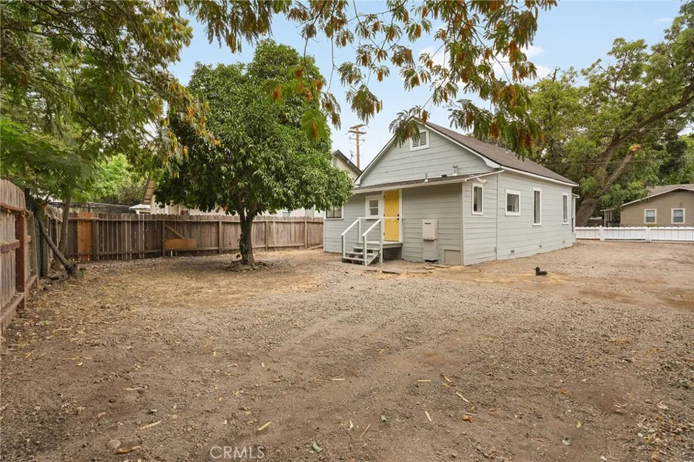 1406 W 7th Chico, CA 95928