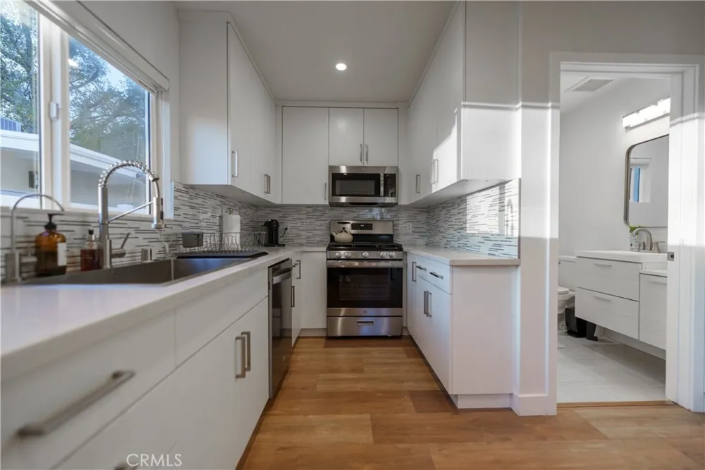 11012 Quill Avenue Sunland, CA 91040