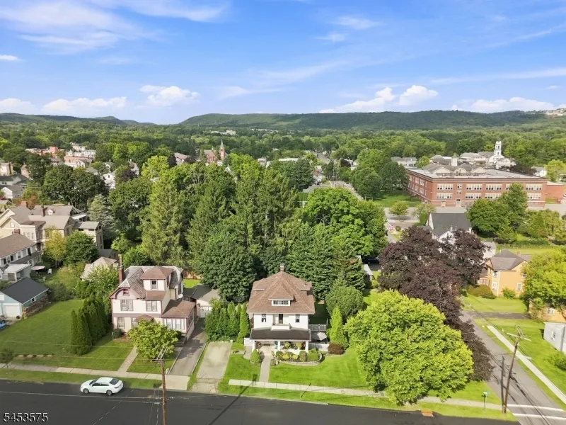 407 Monroe St Hackettstown Town, NJ 07840