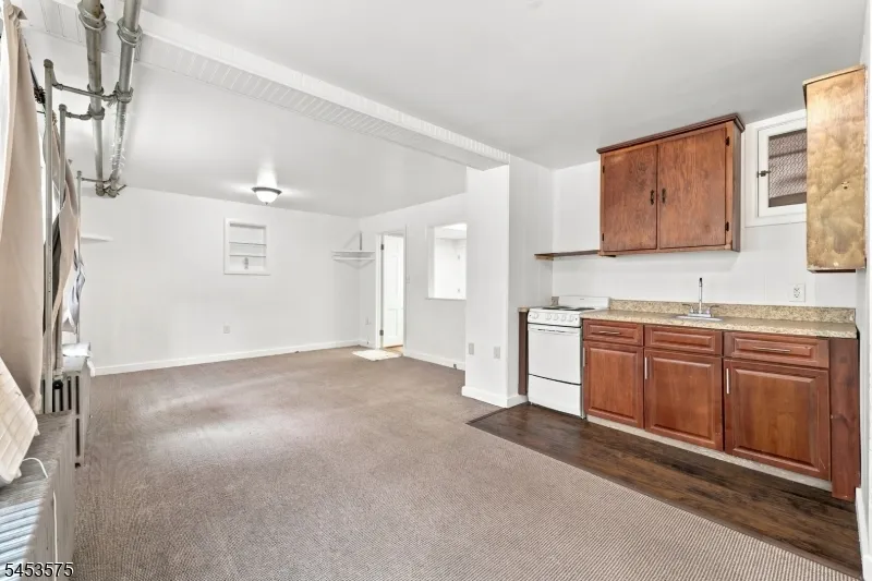 407 Monroe St Hackettstown Town, NJ 07840