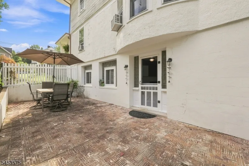 407 Monroe St Hackettstown Town, NJ 07840