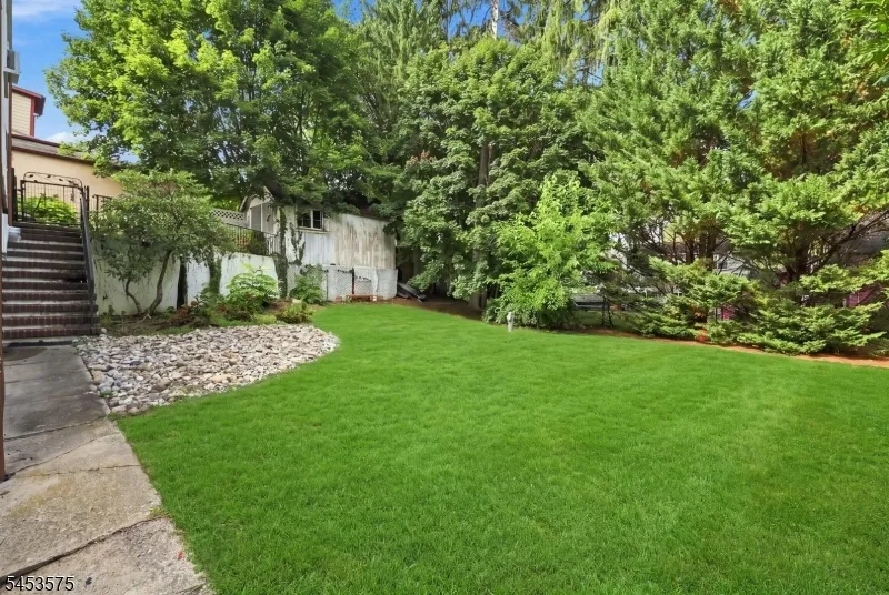 407 Monroe St Hackettstown Town, NJ 07840