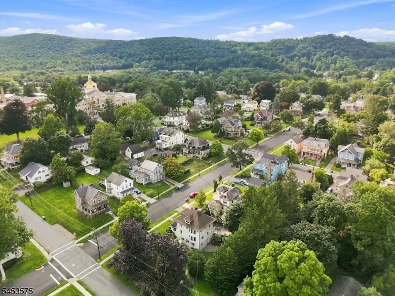 407 Monroe St Hackettstown Town, NJ 07840