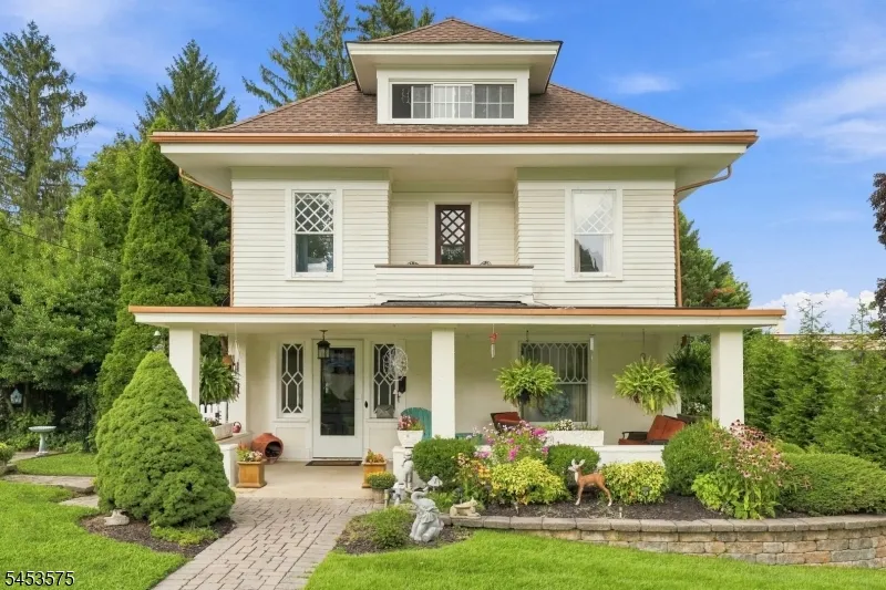 407 Monroe St Hackettstown Town, NJ 07840