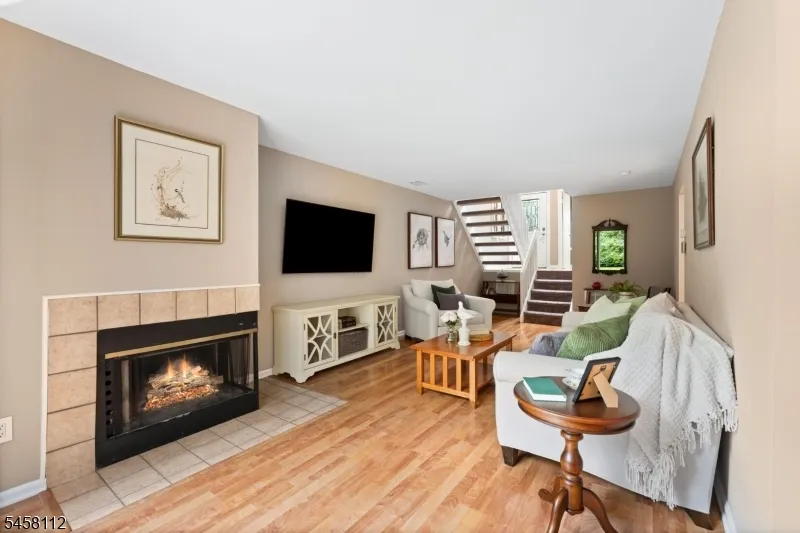 3 Brookline Ct #E Unit E Montgomery, NJ 08540