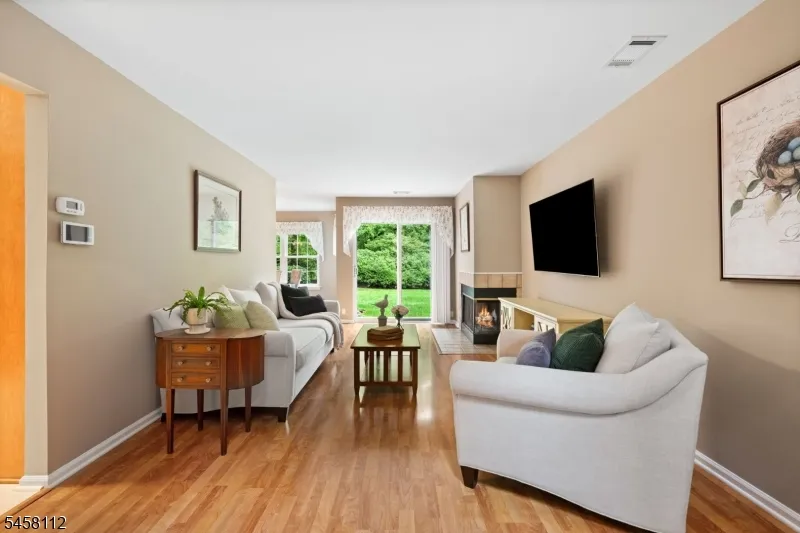3 Brookline Ct #E Unit E Montgomery, NJ 08540