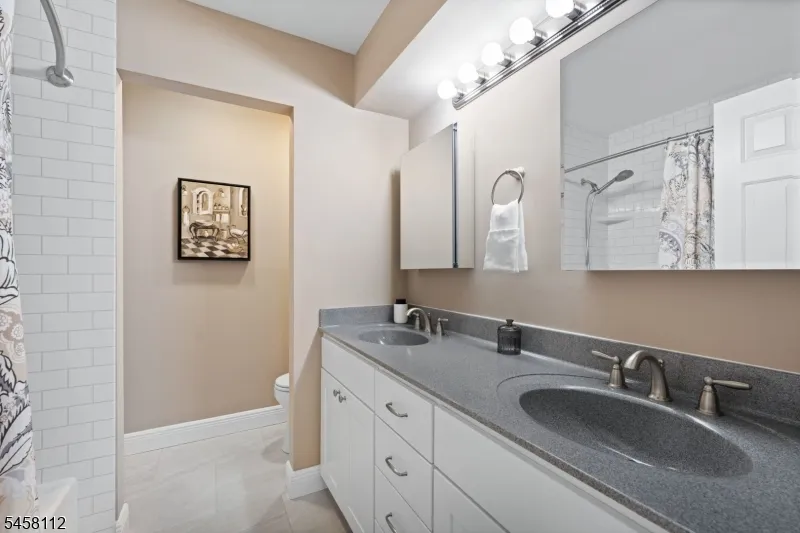 3 Brookline Ct #E Unit E Montgomery, NJ 08540