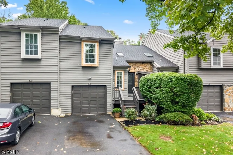 3 Brookline Ct #E Unit E Montgomery, NJ 08540