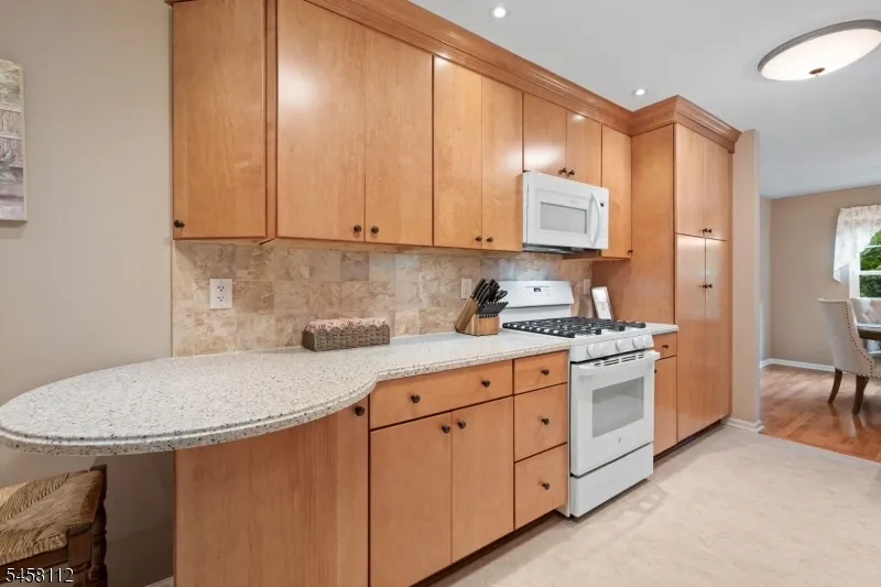 3 Brookline Ct #E Unit E Montgomery, NJ 08540