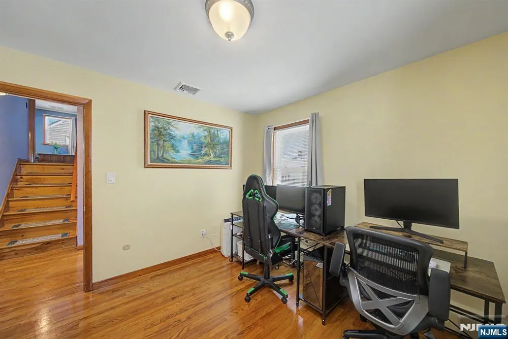 16 6th Street Wood Ridge, NJ 07075