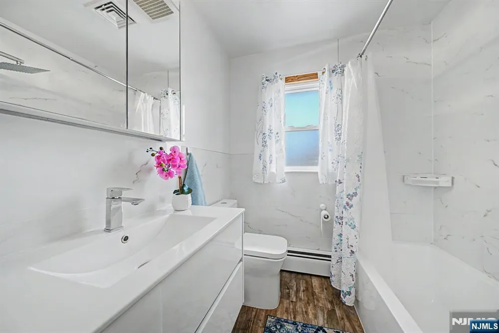 16 6th Street Wood Ridge, NJ 07075