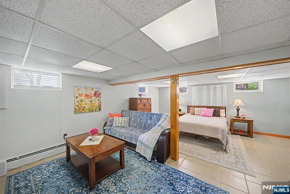 16 6th Street Wood Ridge, NJ 07075