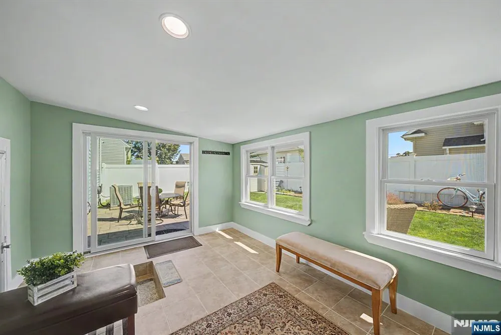 16 6th Street Wood Ridge, NJ 07075