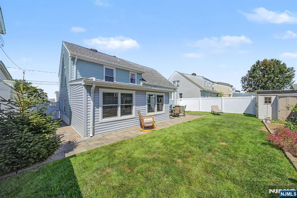 16 6th Street Wood Ridge, NJ 07075