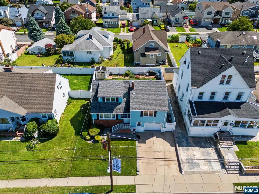 16 6th Street Wood Ridge, NJ 07075