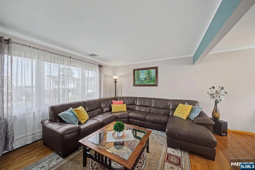 16 6th Street Wood Ridge, NJ 07075