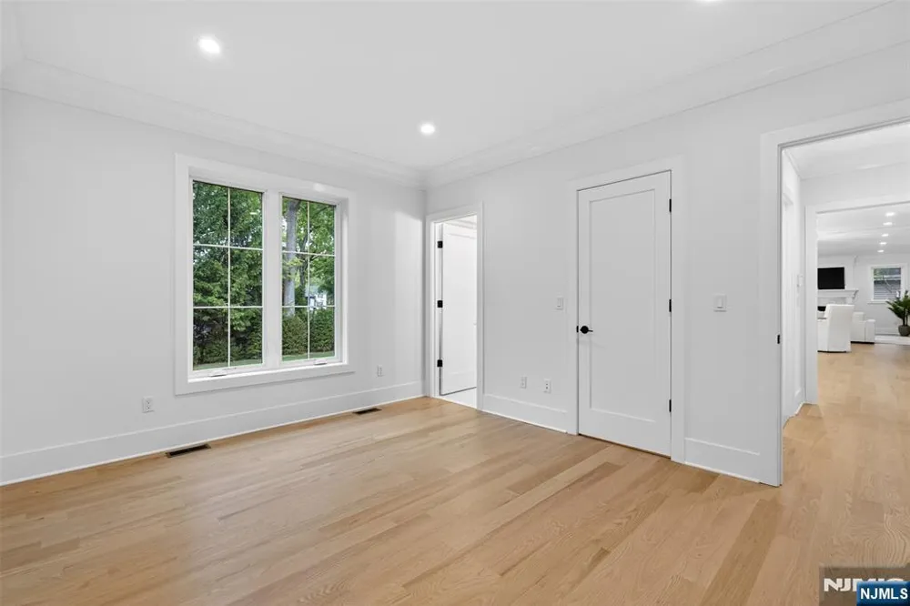 22 Northwood Avenue Demarest, NJ 07627