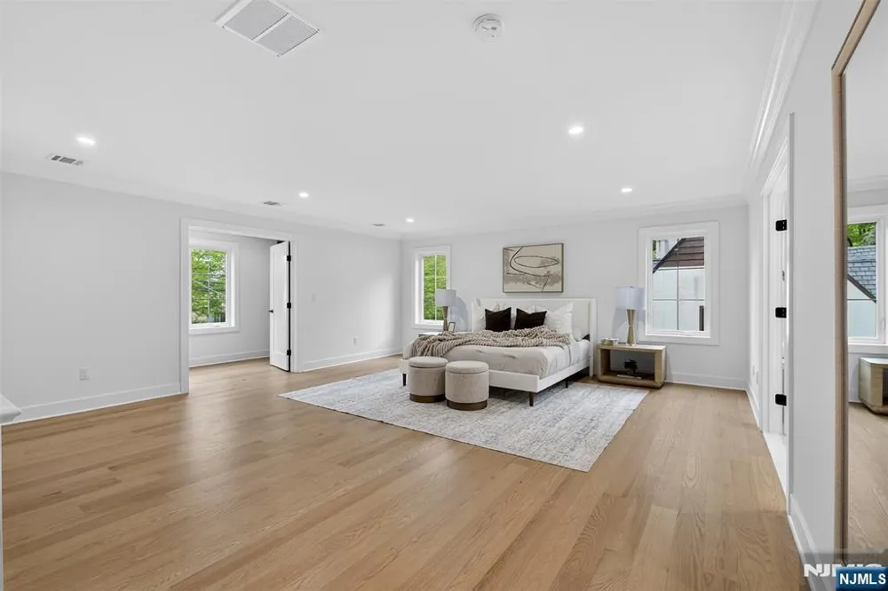 22 Northwood Avenue Demarest, NJ 07627