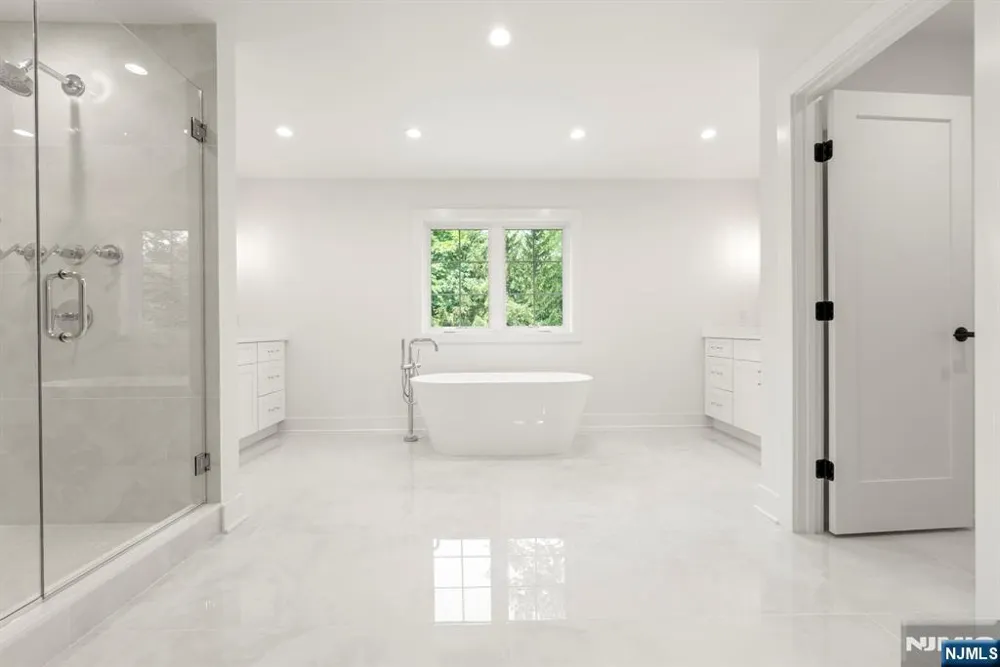 22 Northwood Avenue Demarest, NJ 07627