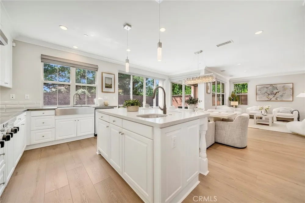 70 Kimbal Irvine, CA 92620