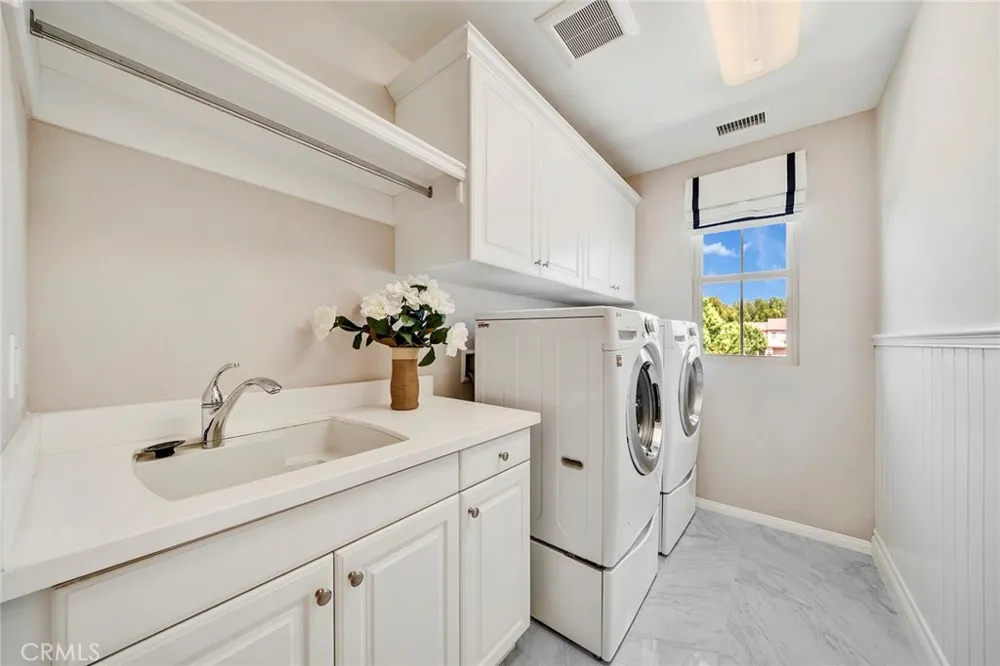 70 Kimbal Irvine, CA 92620