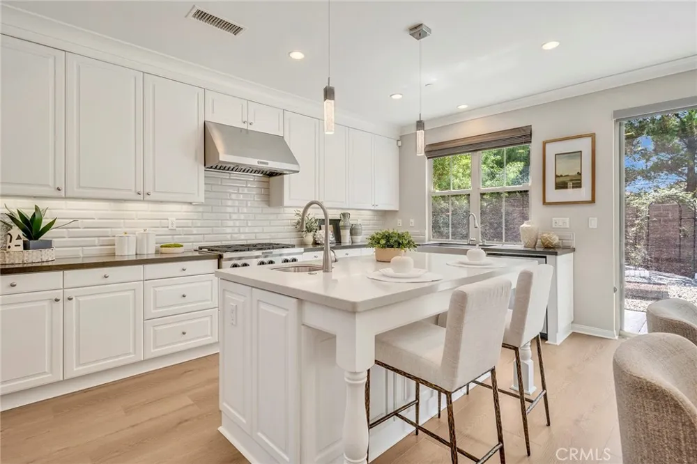 70 Kimbal Irvine, CA 92620