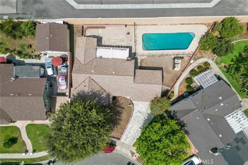 901 W Autumn Anaheim, CA 92805