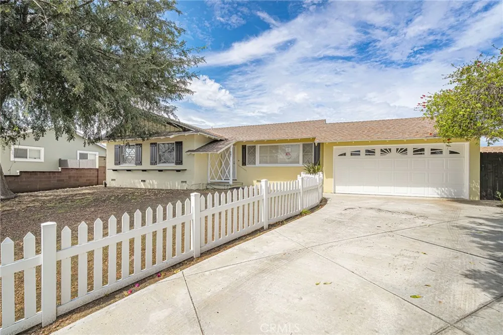 901 W Autumn Anaheim, CA 92805