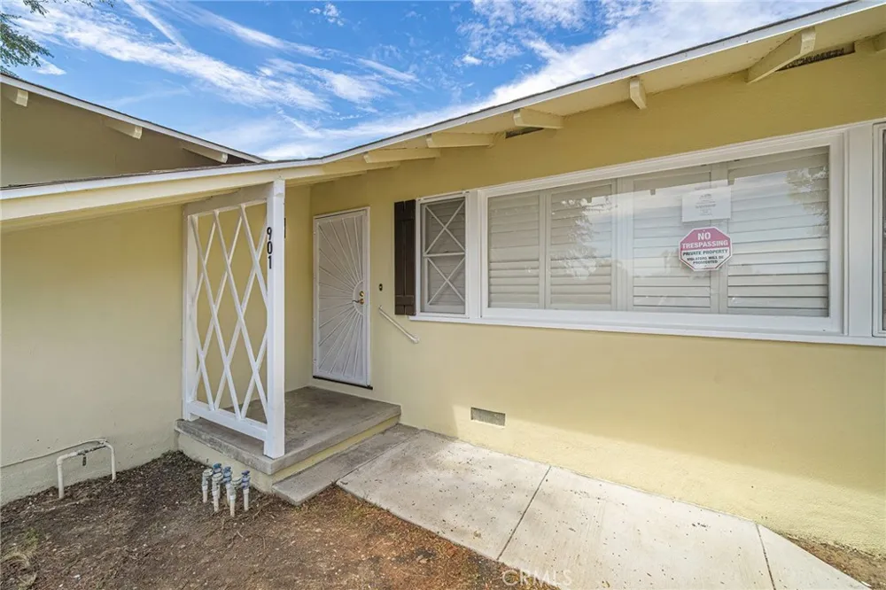 901 W Autumn Anaheim, CA 92805