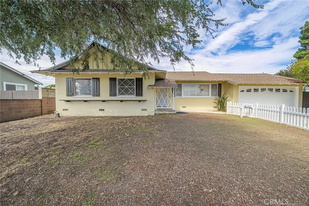 901 W Autumn Anaheim, CA 92805