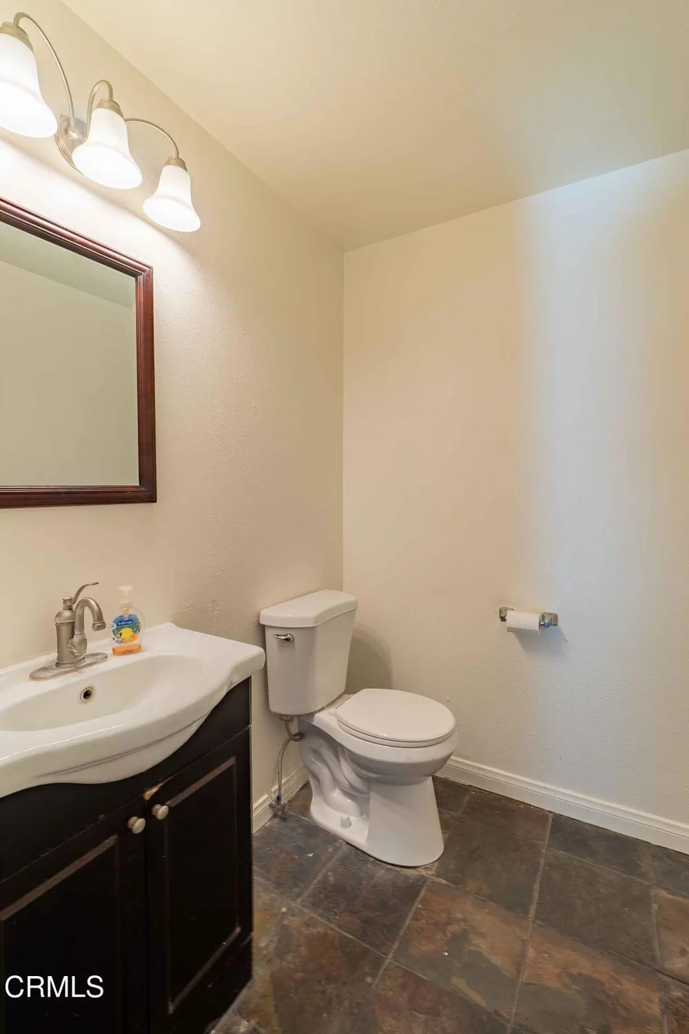 414 Palm Avenue Santa Paula, CA 93060