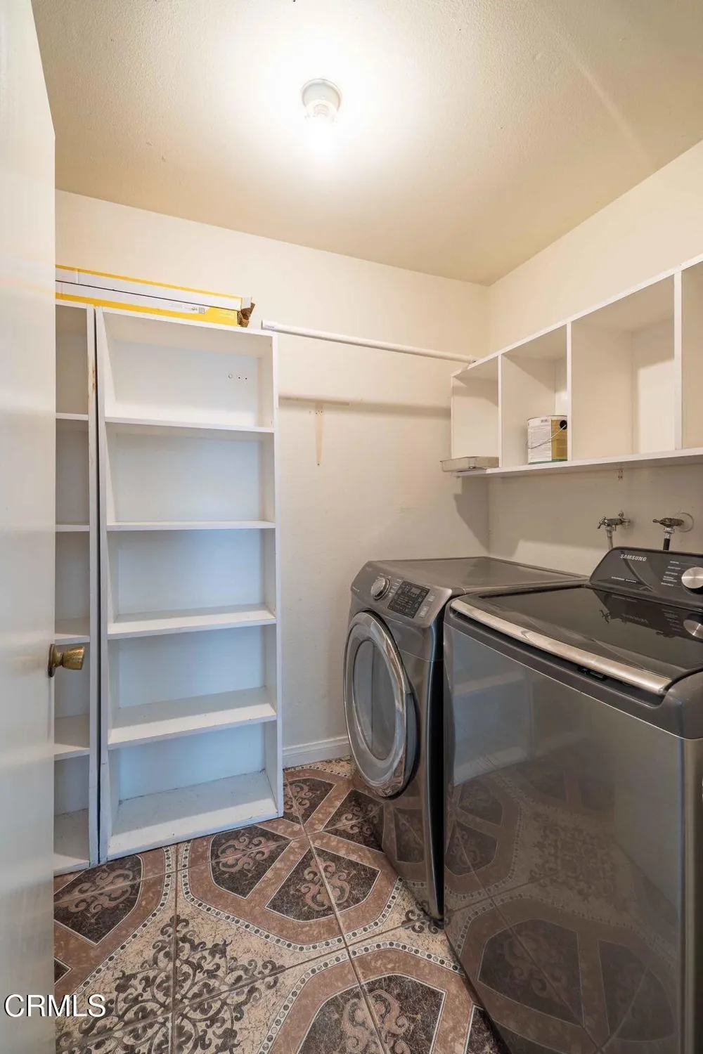 414 Palm Avenue Santa Paula, CA 93060