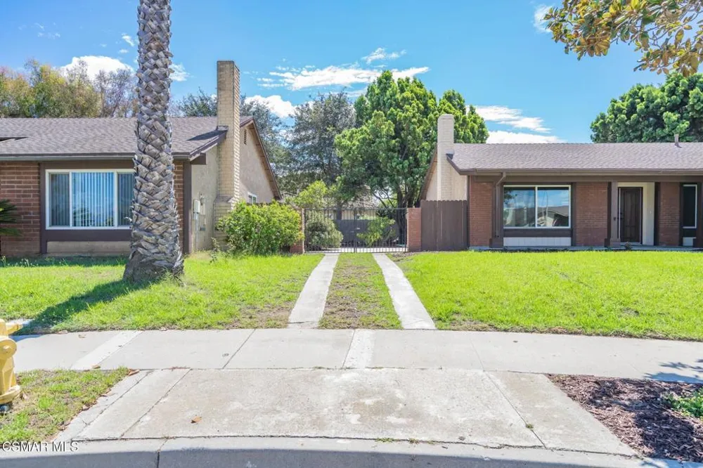 310 Erica Place Oxnard, CA 93036
