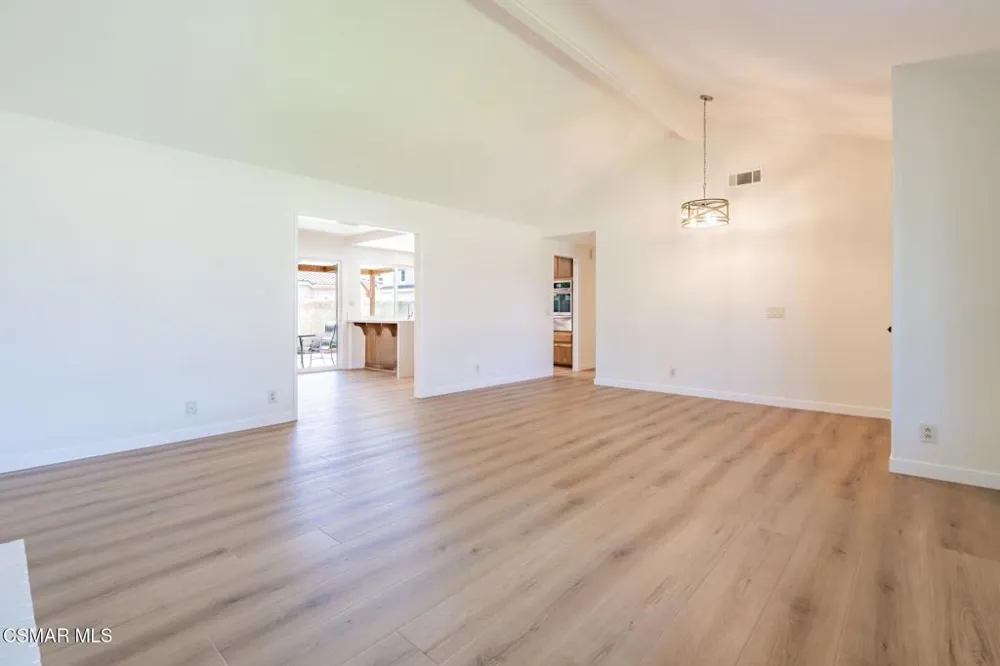 310 Erica Place Oxnard, CA 93036